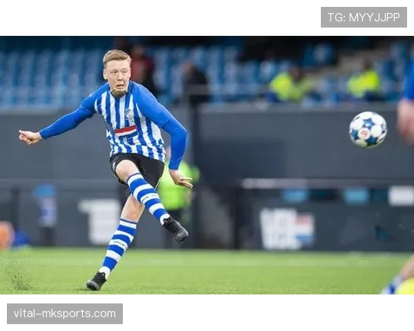 埃因霍温新赛季能否强势崛起，重燃荷甲冠军争夺希望？