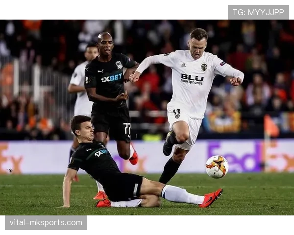 多特蒙德新援亮相，球队备战新赛季状态回暖，信心十足