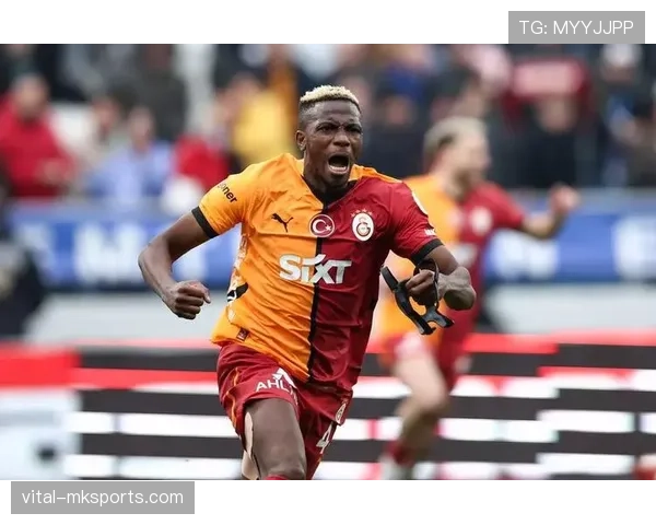 奥斯梅恩与哈兰德对比:冲击型中锋与终结机器的差距解析 奥斯梅恩与哈兰德对比:冲击型中锋与终结机器的差距解析